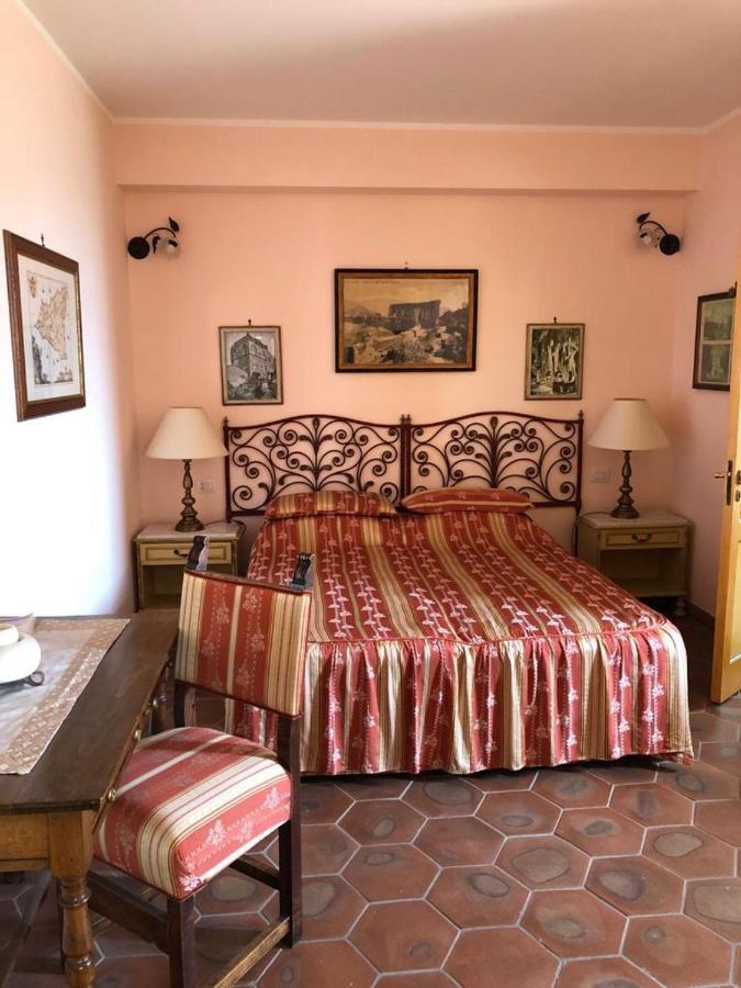 La Capanna Di Giuseppe E Maria Bed & Breakfast Taormina Eksteriør bilde